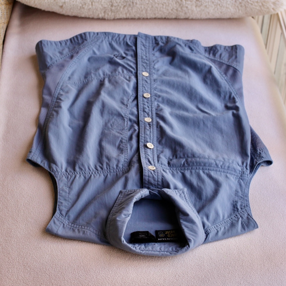 Mountain Hardware Sleeveless Button Down Top